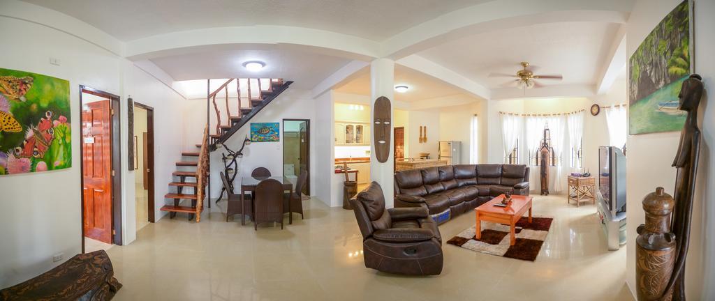 Hilltop Pool And Villa Puerto Princesa Екстер'єр фото